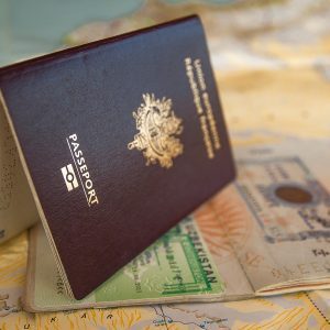 πλαστό διαβατήριο maker κοντά μου
